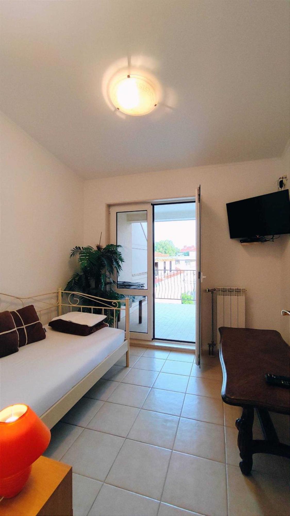 Kastel Stafilic Comfortable Apartments Kaštela Eksteriør billede